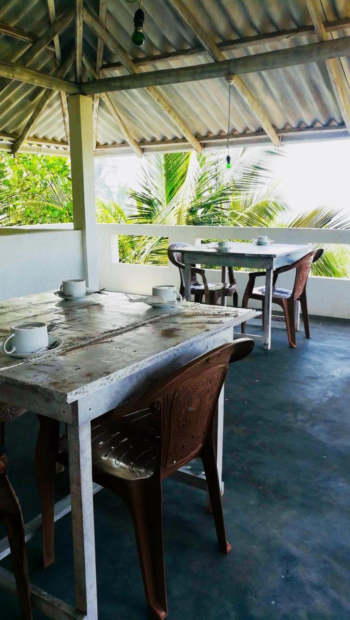 Amour Surf Tangalle Exterior photo
